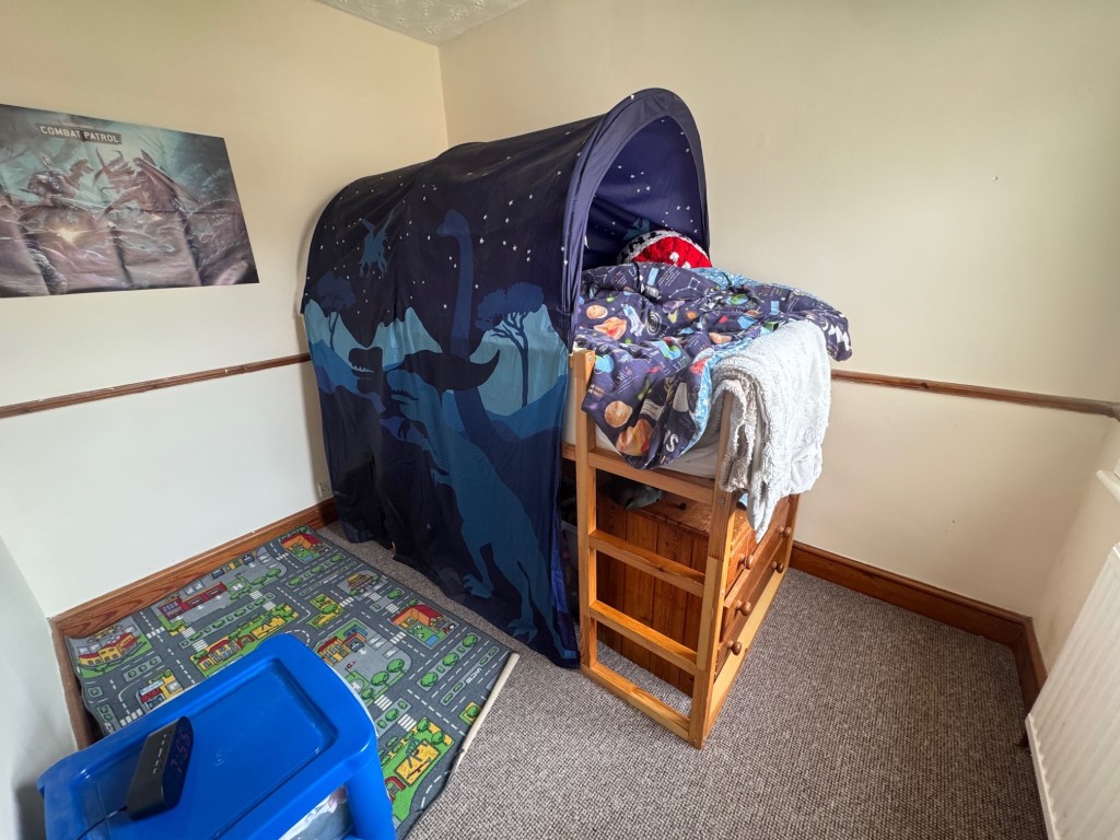 Lot: 28 - FREEHOLD TERRACE HOUSE INVESTMENT - Bedroom 2